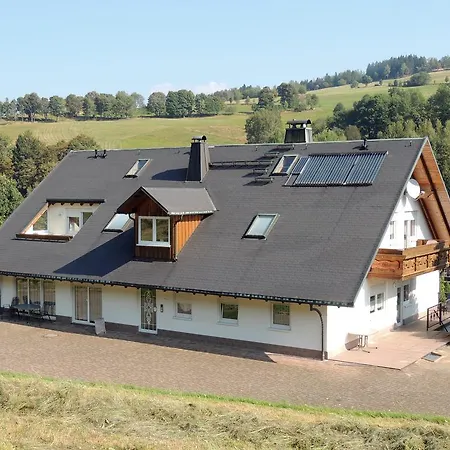 Am Hirtenberg * Breitenbrunn (Saxony)