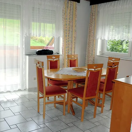 Gaestehaus Am Hirtenberg ברייטנברון