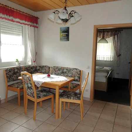 Appartement Gaestehaus Am Hirtenberg Breitenbrunn (Saxony)