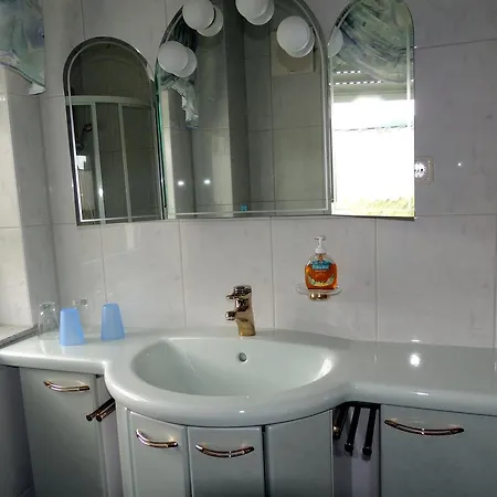 Gaestehaus Am Hirtenberg Apartmán *