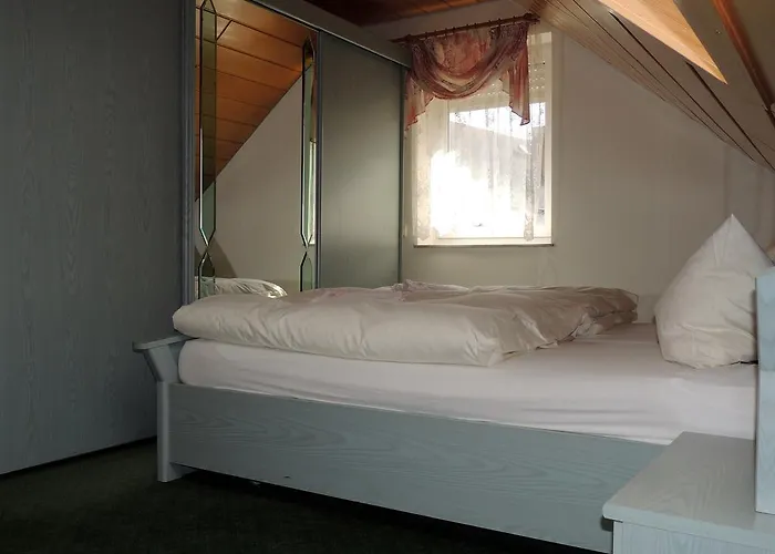 Gaestehaus Am Hirtenberg بريتينبرون