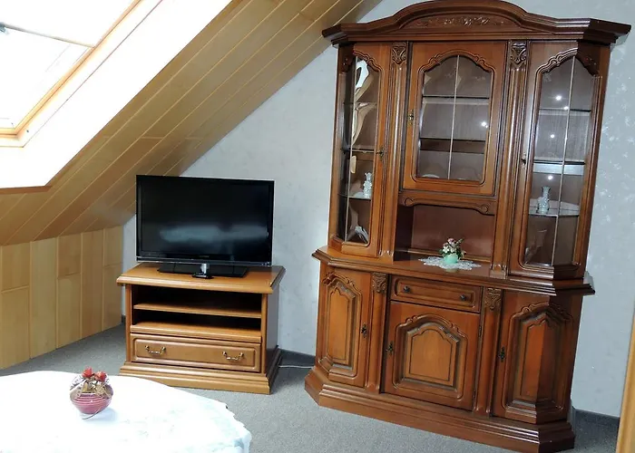 شقة Gaestehaus Am Hirtenberg *