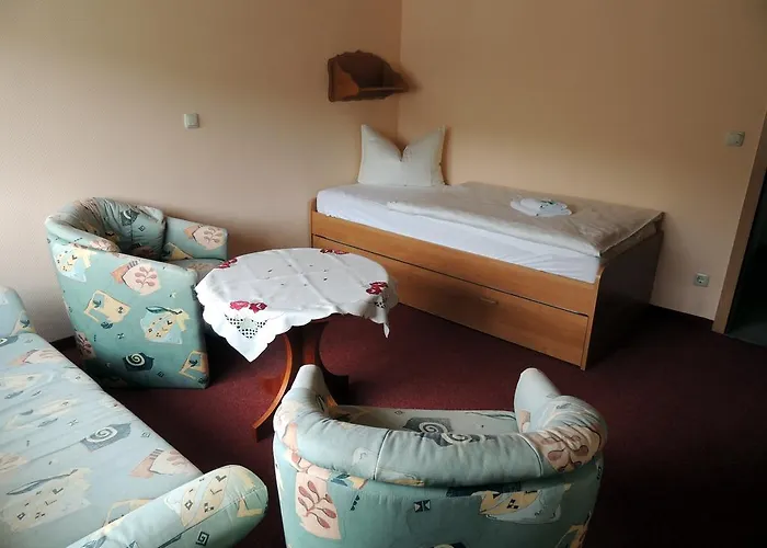 شقة Gaestehaus Am Hirtenberg *